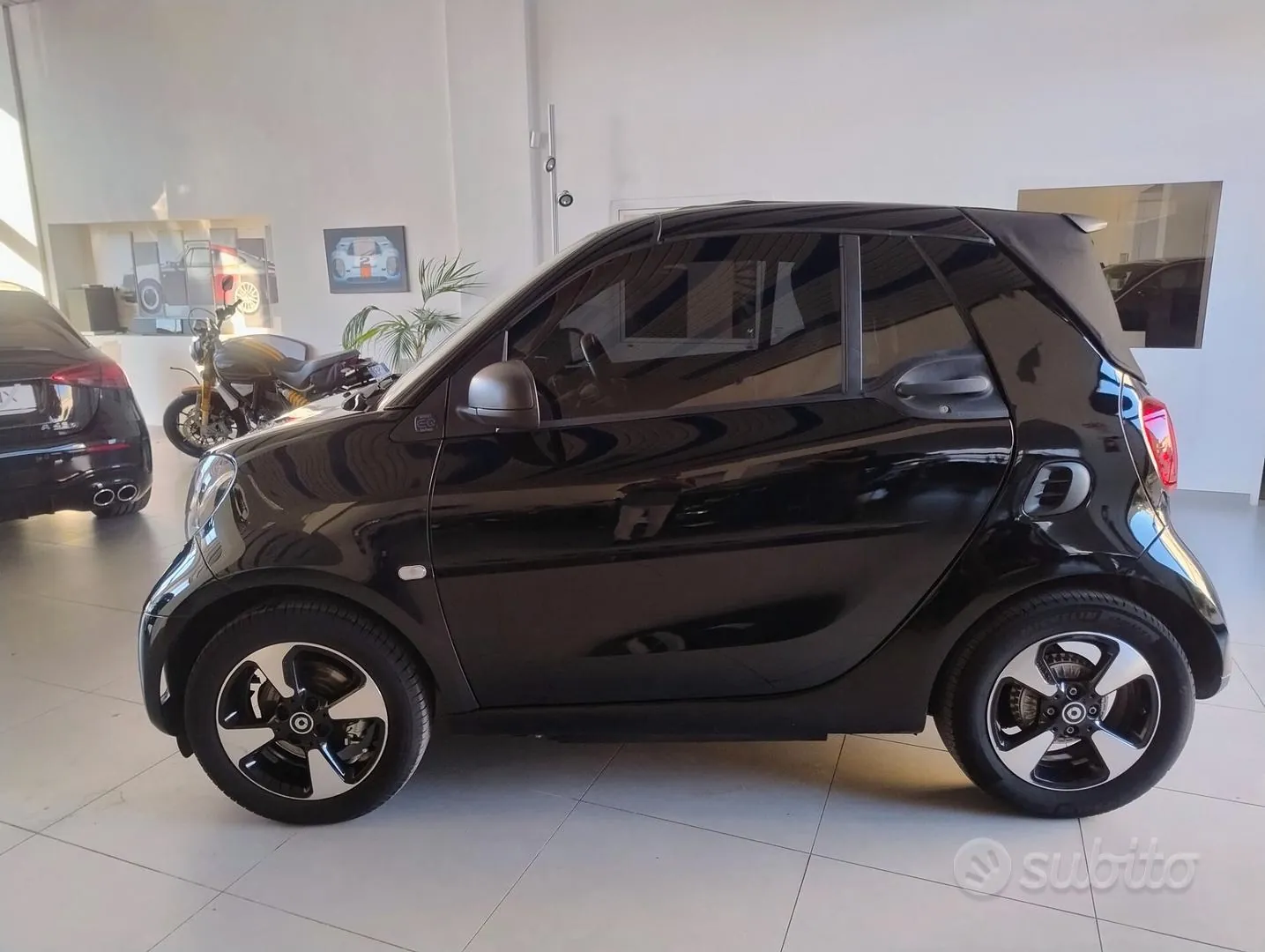 Smart Fortwo 2023 photo 4