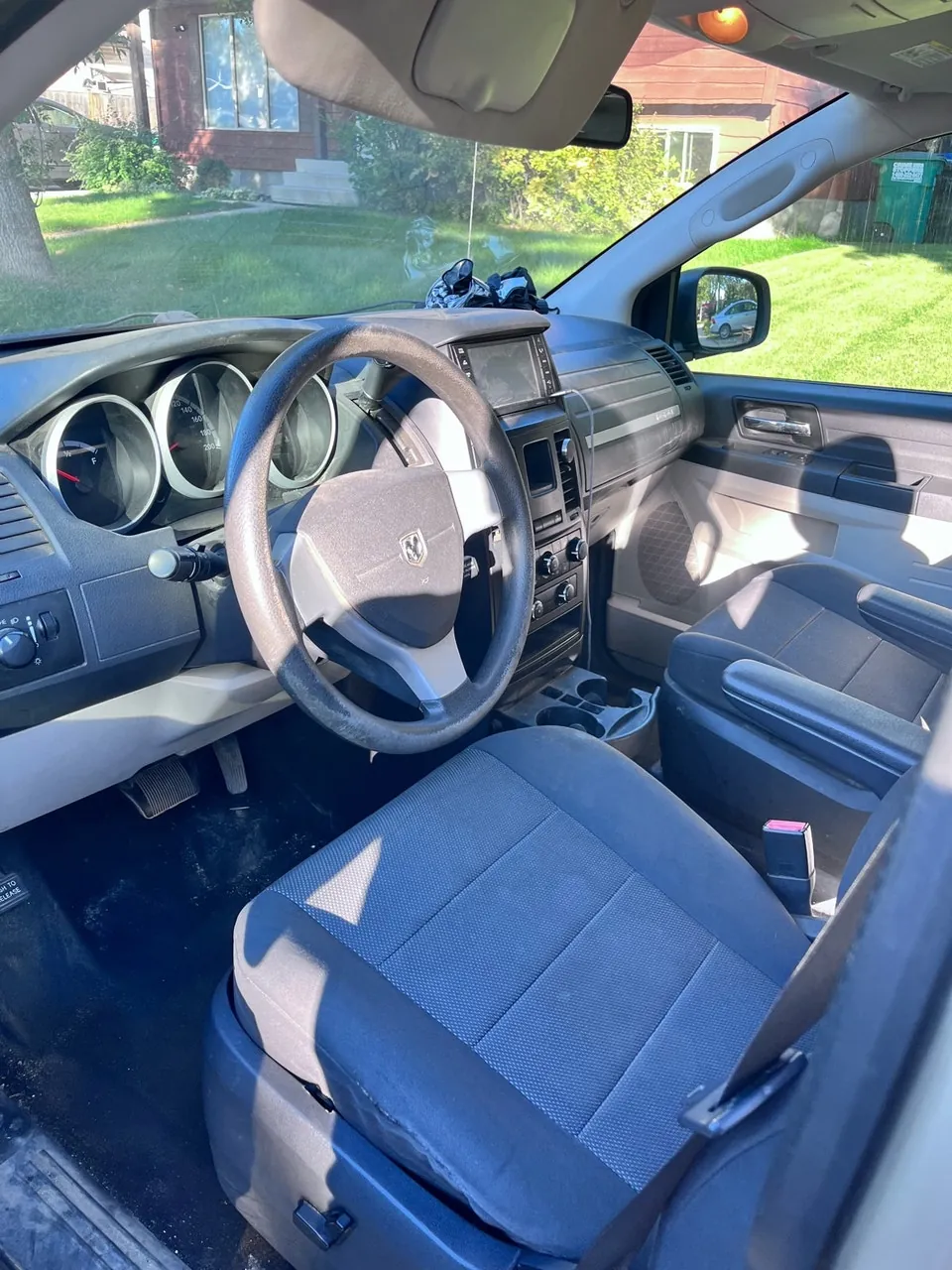 Dodge Caravan 2008 photo 3