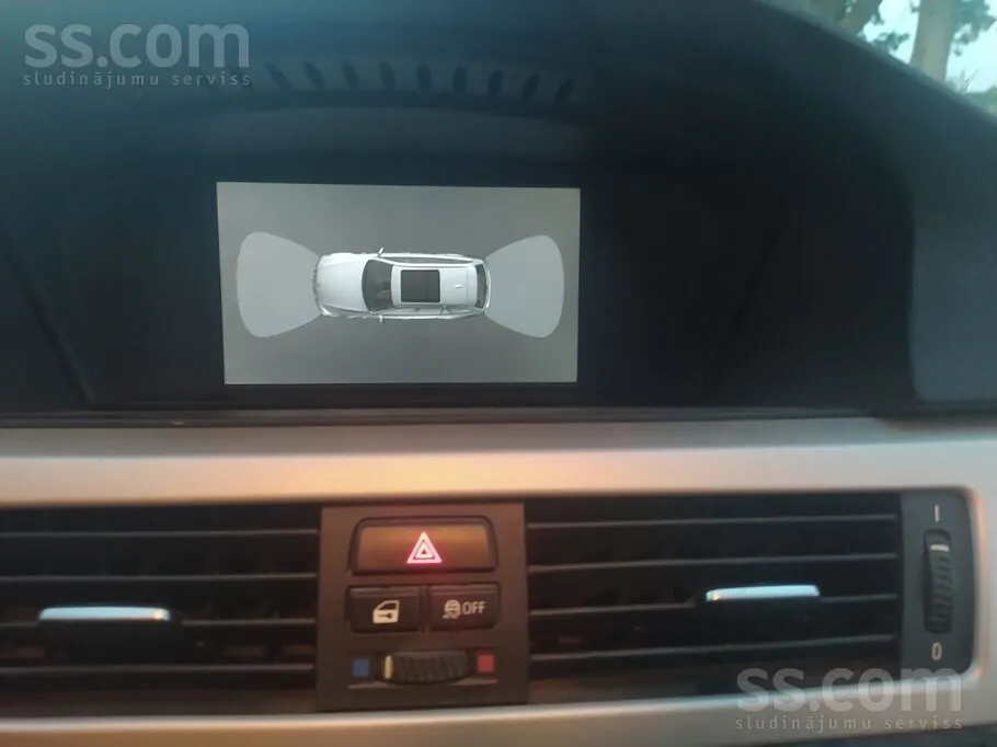BMW 318 2012 photo 5
