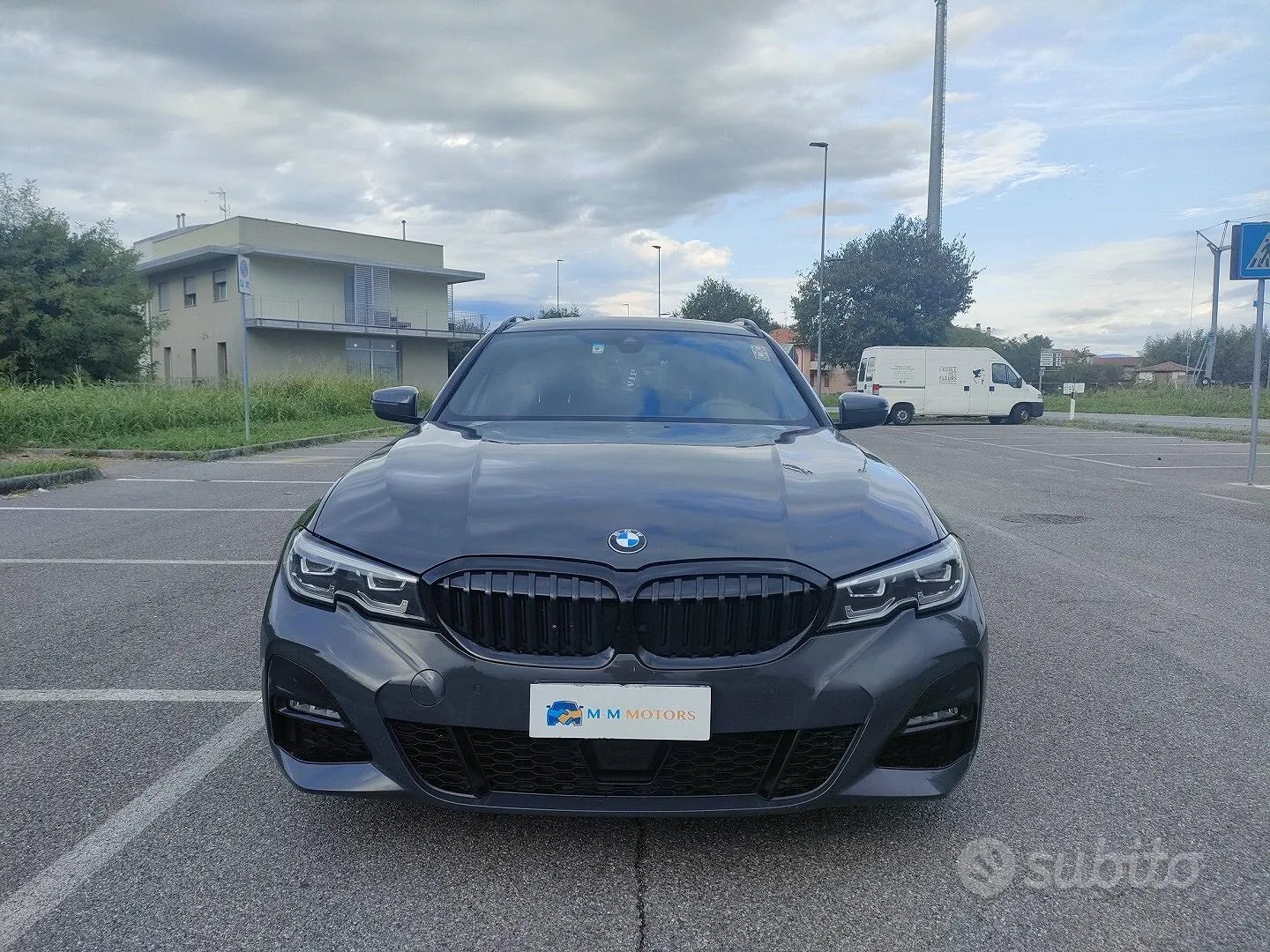 BMW 320D Touring 2021 photo 2
