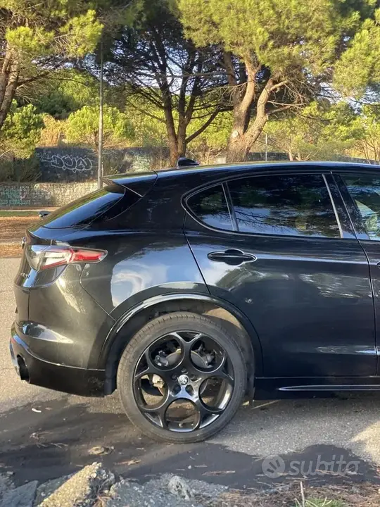Alfa Romeo Stelvio 2023 photo 5