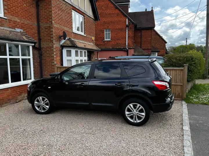 Nissan Qashqai+2 2012 photo 3