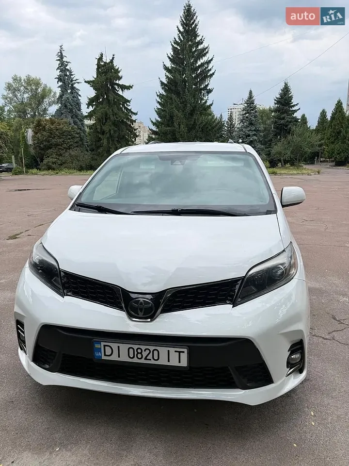 Toyota Sienna