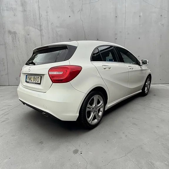 Mercedes-Benz A180 2015 photo 5