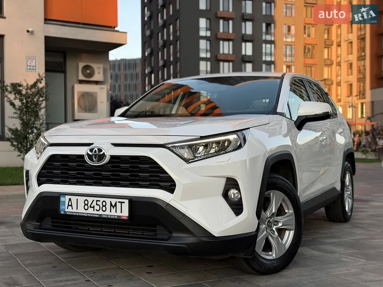 Toyota Rav4 2021 photo 2