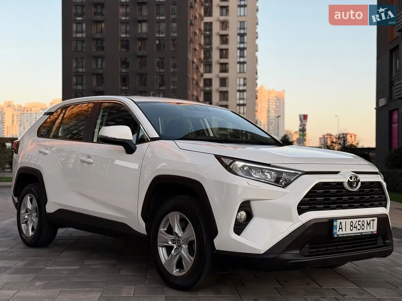 Toyota Rav4 2021 photo 3