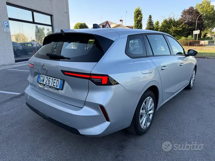 Opel Astra 2024 photo 4