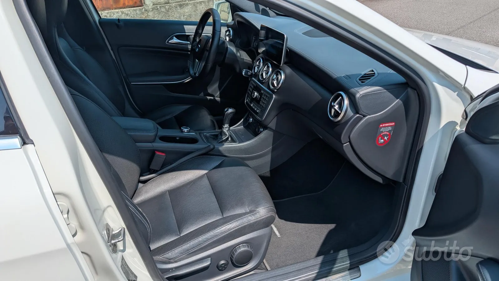 Mercedes-Benz A 2013 photo 3