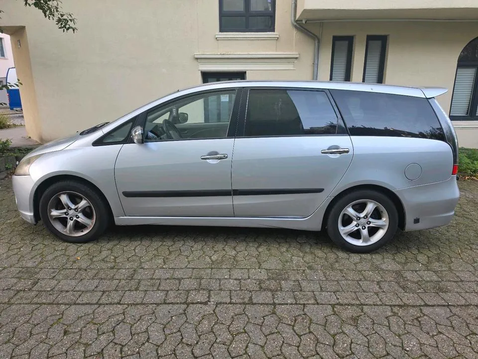 Mitsubishi Grandis