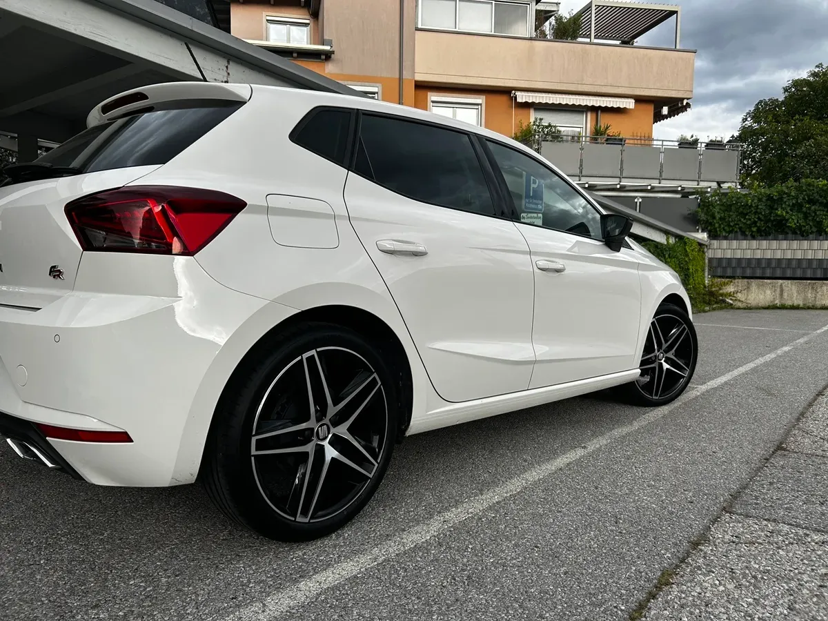Seat Ibiza 2019 photo 2