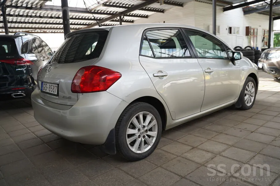 Toyota Auris 2007 photo 4