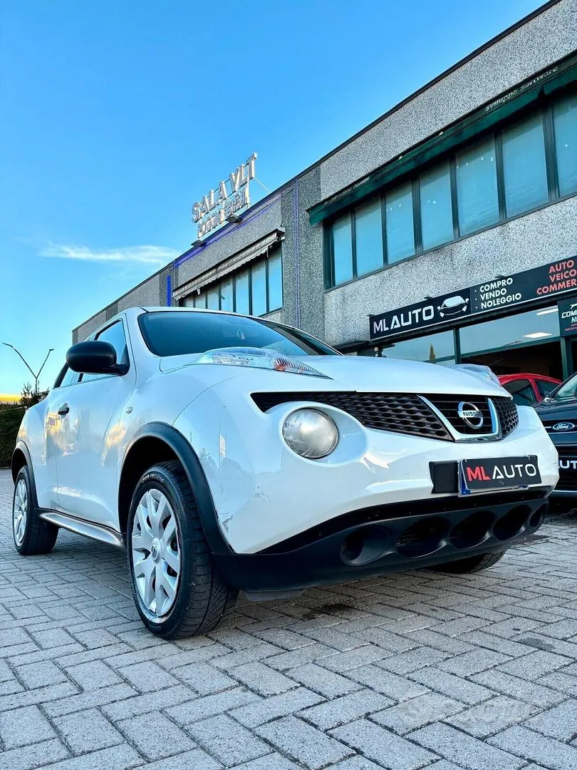 Nissan Juke 2011 photo 2