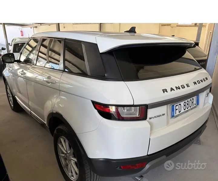 Land Rover Range Rover Evoque 2016 photo 2