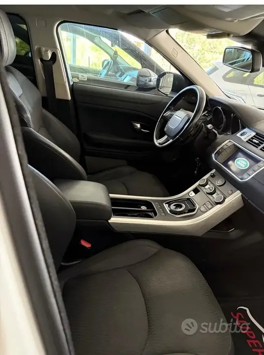 Land Rover Range Rover Evoque 2016 photo 4