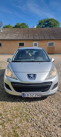 Peugeot 207 2010 photo 4