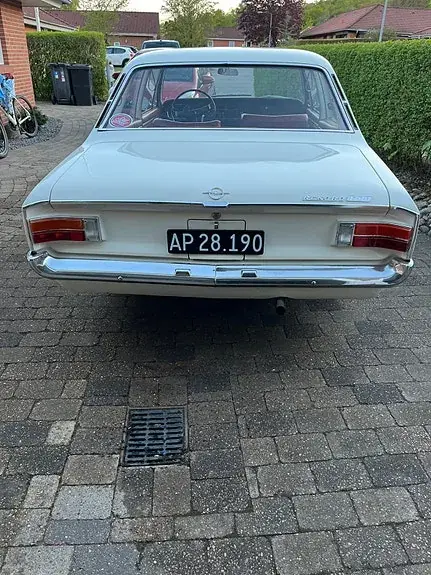 Opel Rekord 1968 photo 4