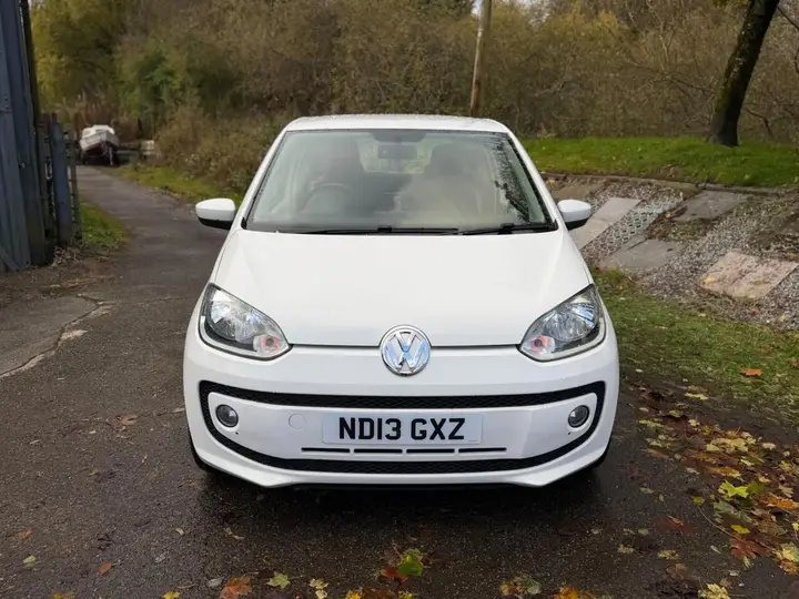 Volkswagen Up 2013 photo 2