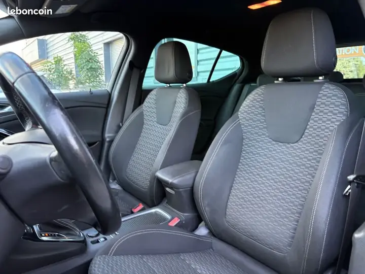 Opel Astra 2018 photo 4
