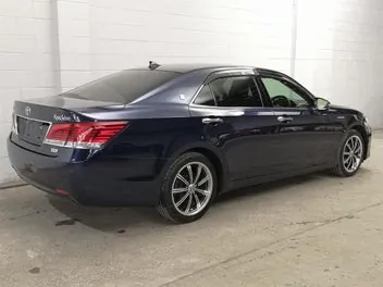 Toyota Crown 2013 photo 3