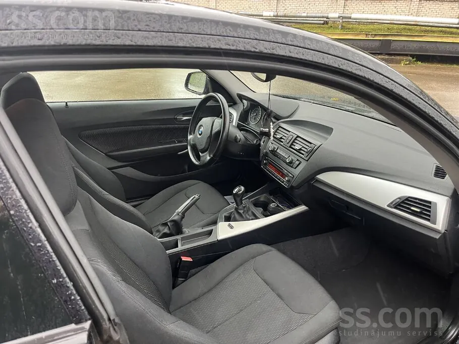 BMW 1 Series 2012 photo 5