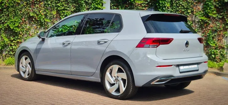 Volkswagen Golf 2022 photo 3