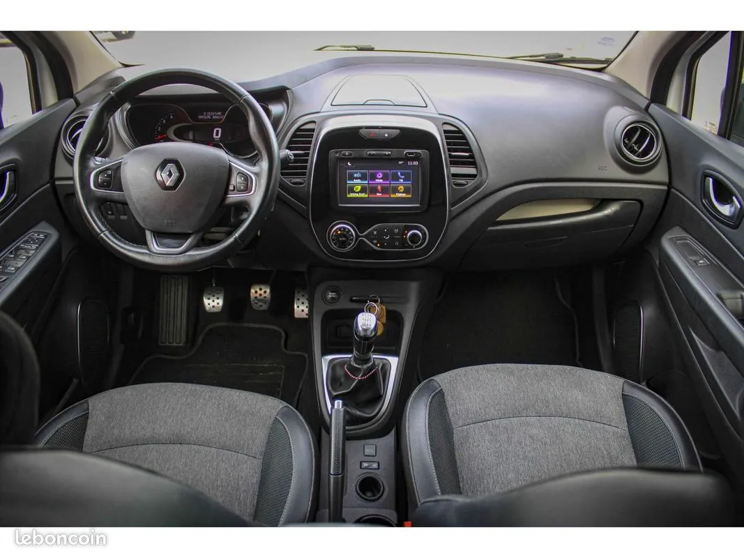 Renault Captur 2018 photo 3