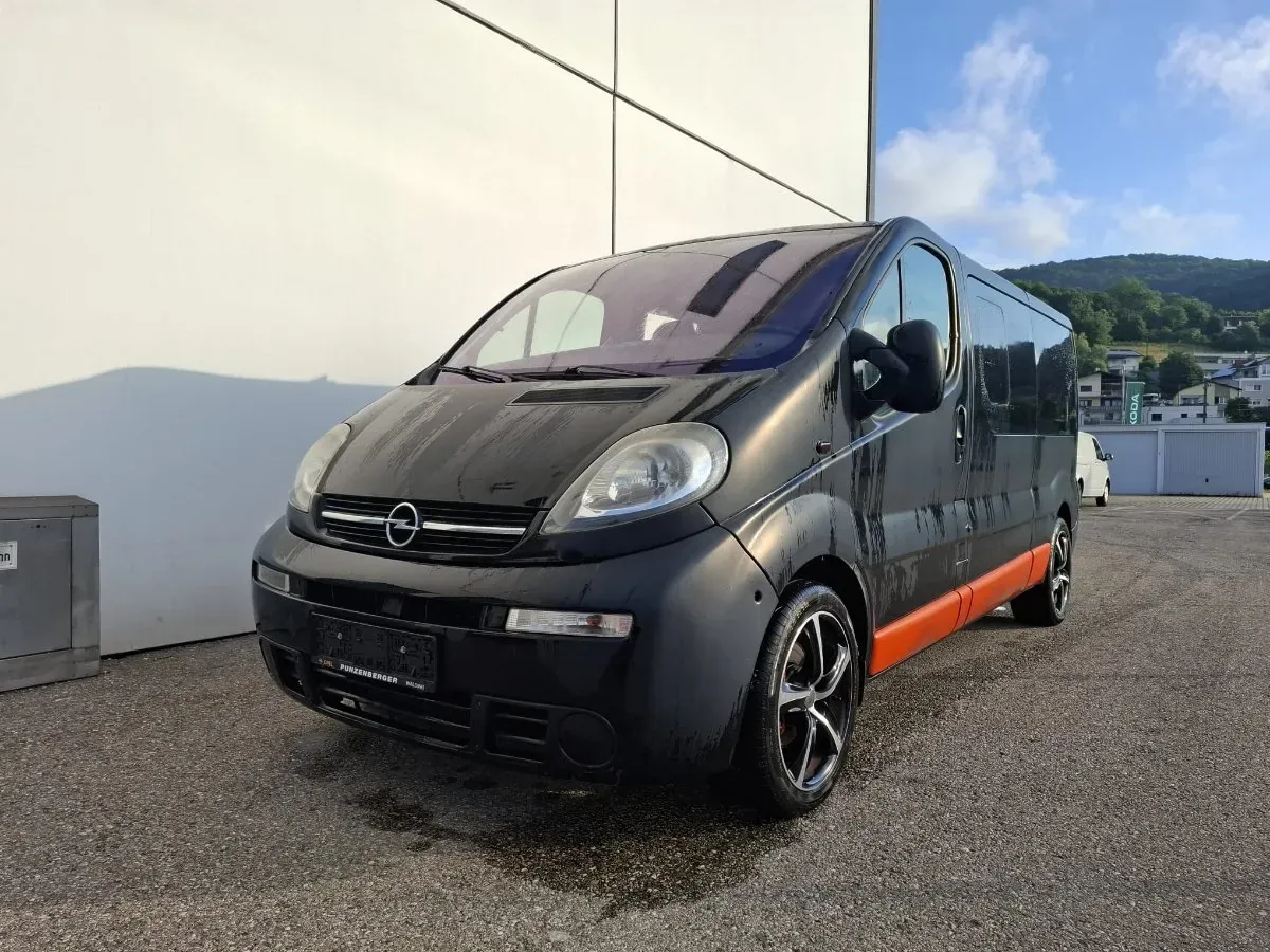 Opel Vivaro 2005 photo 2