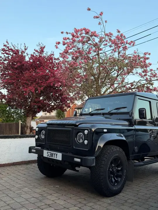 Land Rover Defender 90 2009 photo 3