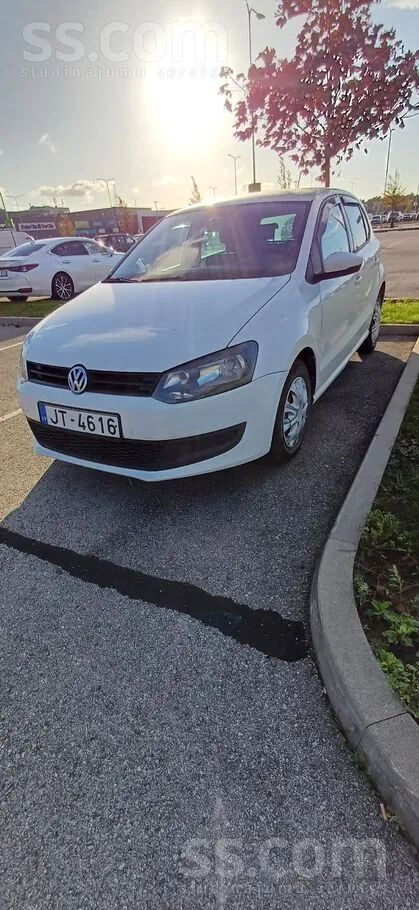 Volkswagen Polo 2010 photo 2