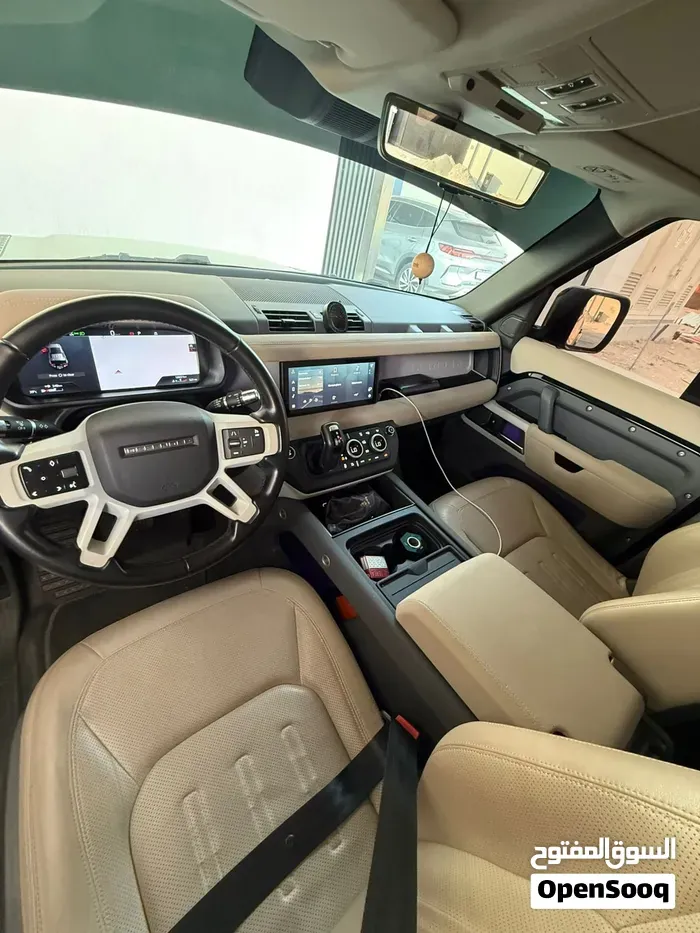Land Rover Defender 2023 photo 4