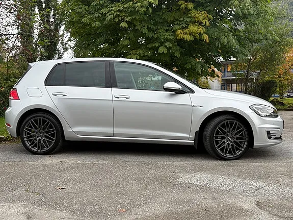 Volkswagen E-Golf 2020 photo 3