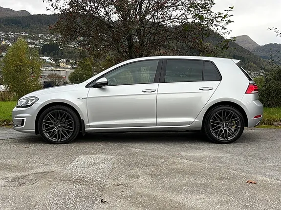 Volkswagen E-Golf 2020 photo 5