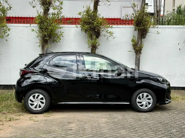 Toyota Yaris 2024 photo 4