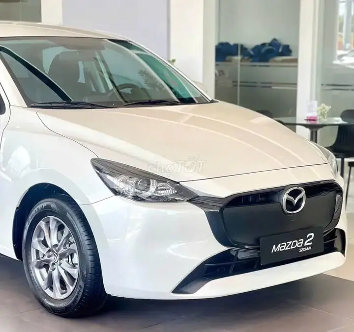 Mazda 2 2026 photo 2