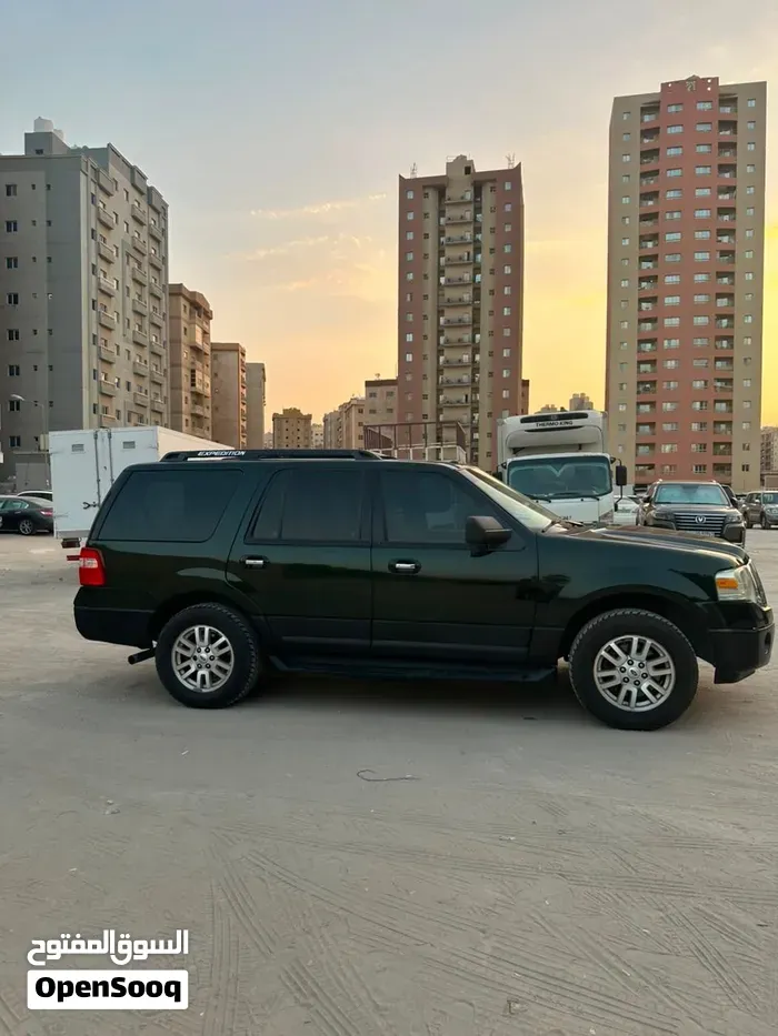 Ford Expedition 2013 photo 3