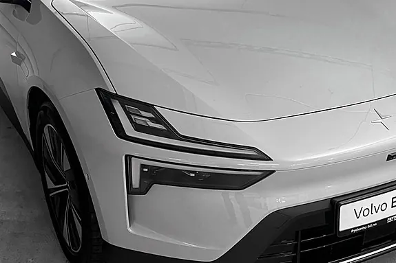 Polestar 4 2026 photo 2
