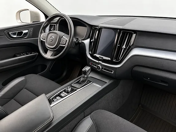 Volvo Xc60 2020 photo 4
