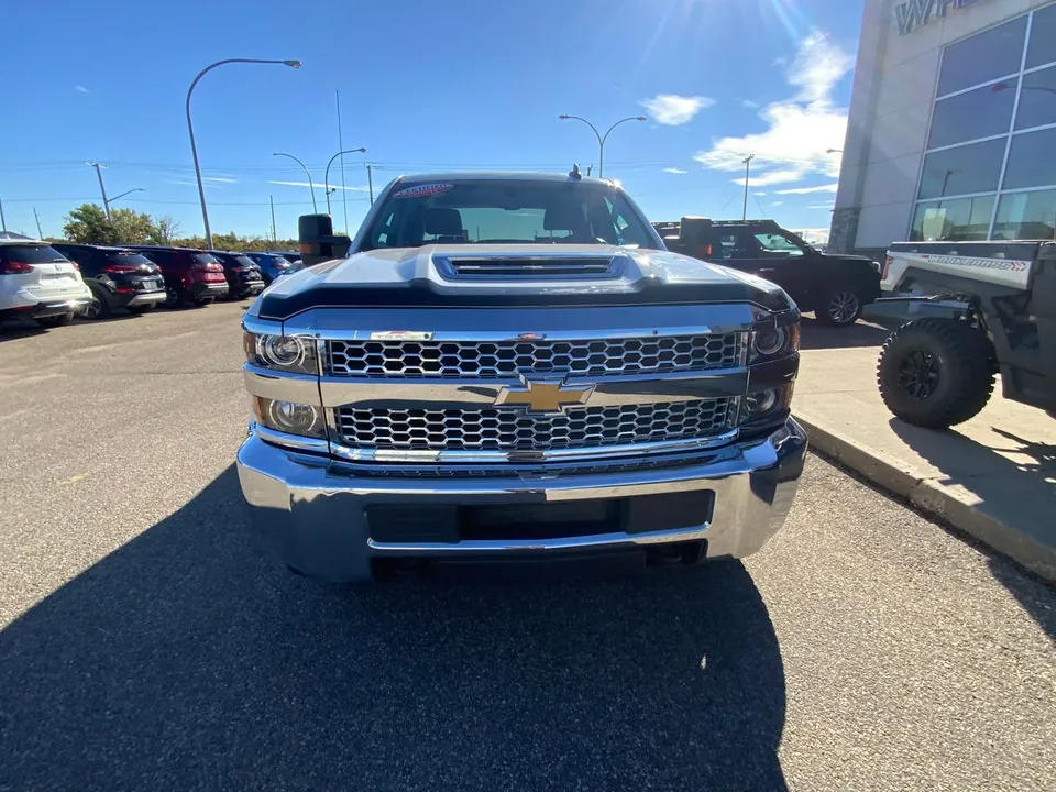 Chevrolet Silverado 3500Hd 2019 photo 2