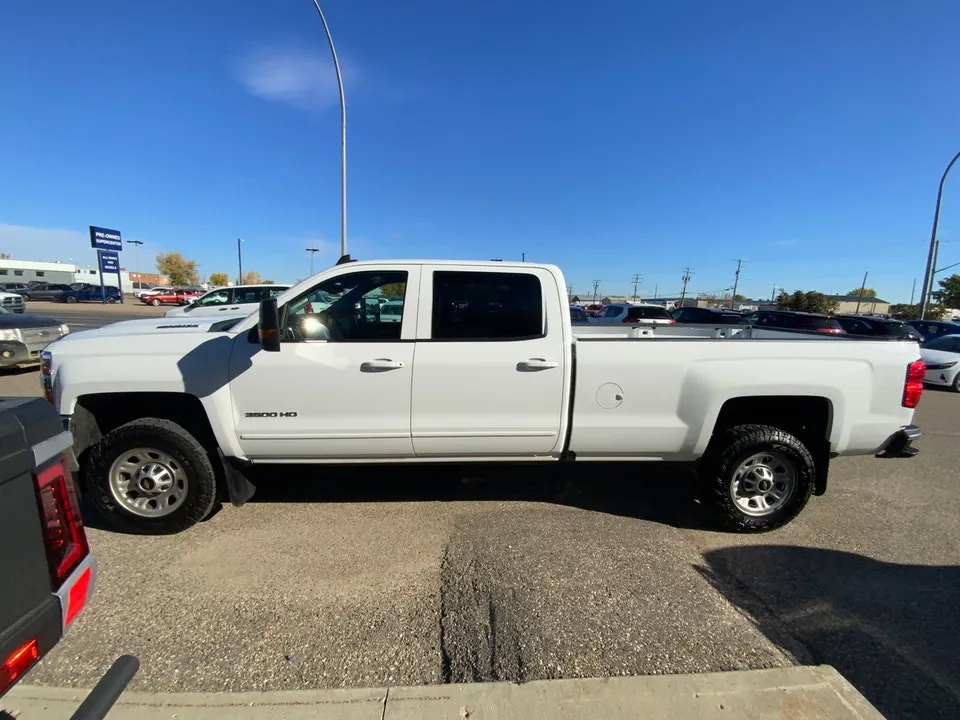 Chevrolet Silverado 3500Hd 2019 photo 5