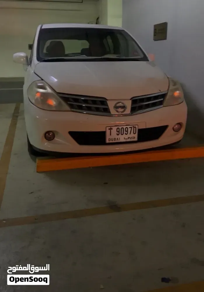 Nissan Tiida 2007 photo 2