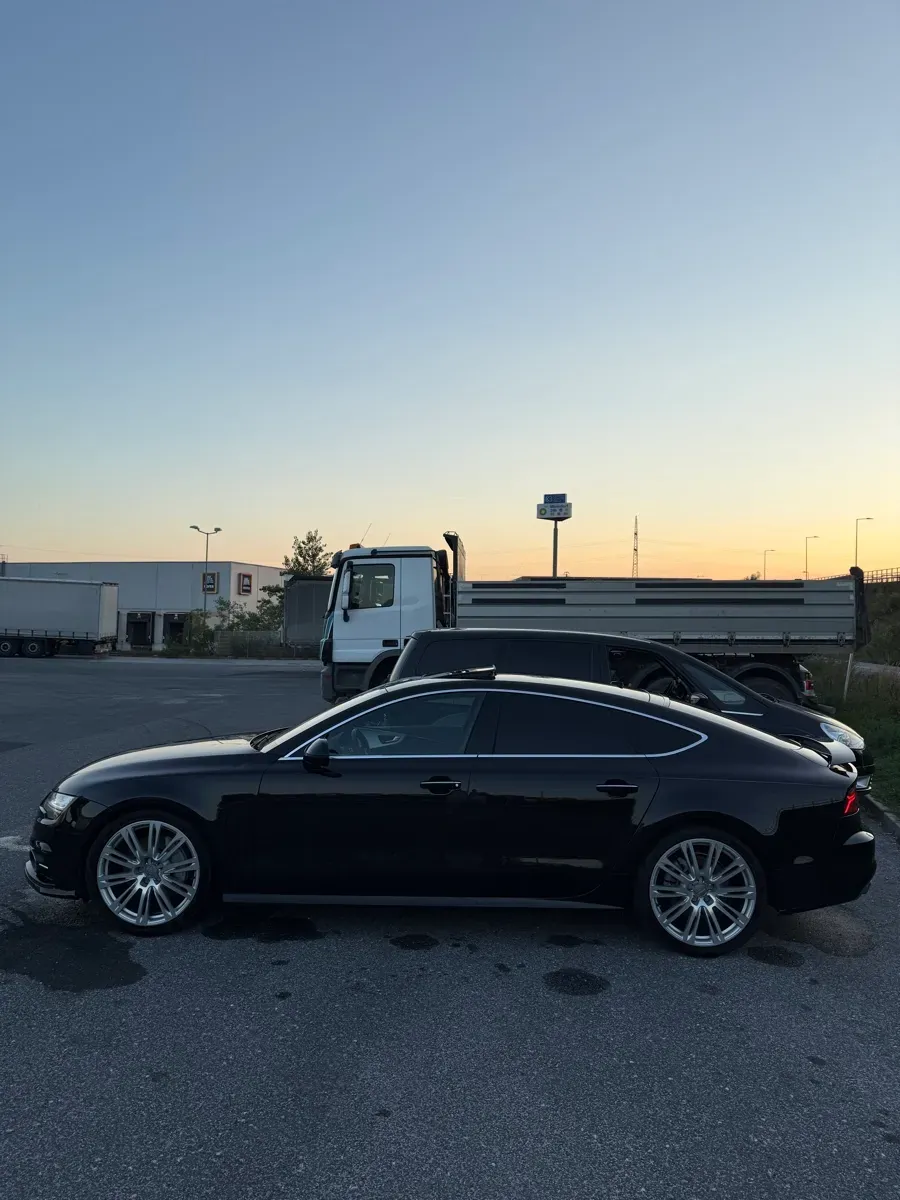 Audi A7 2015 photo 3