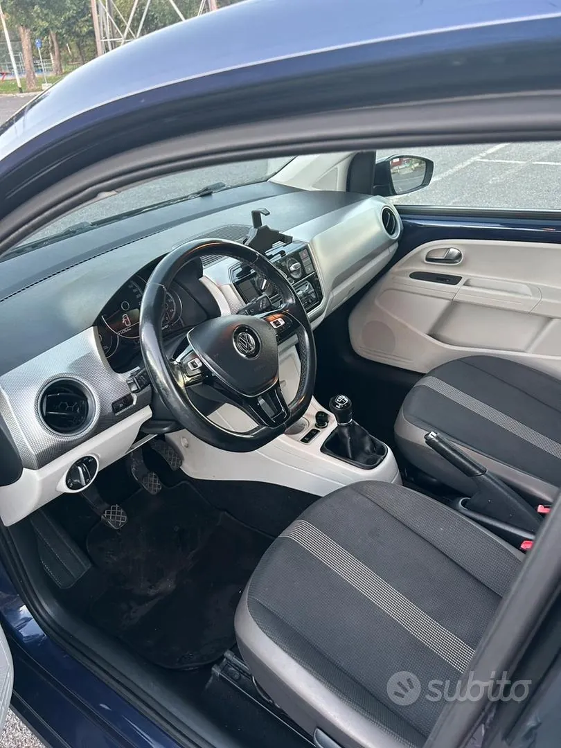 Volkswagen Up 2017 photo 5