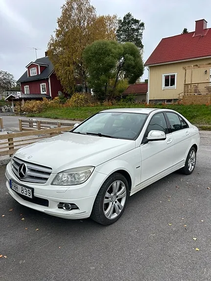Mercedes-Benz C200