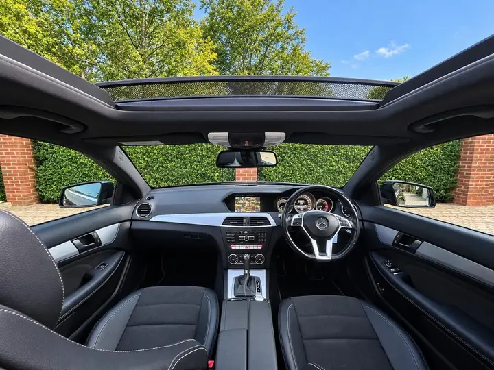Mercedes-Benz C-Class 2015 photo 4