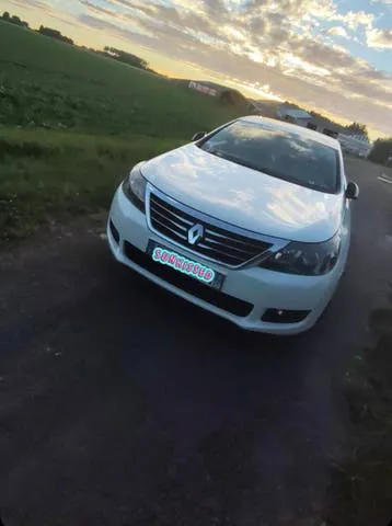 Renault Latitude