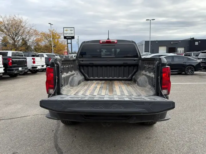 Chevrolet Colorado 2023 photo 3