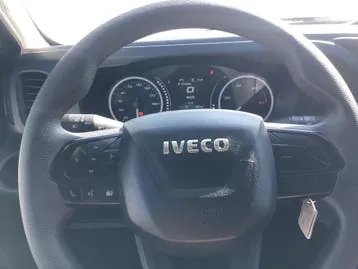 Iveco Daily 2023 photo 3