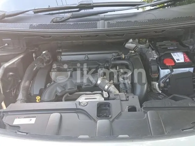 Peugeot 5008 2018 photo 3