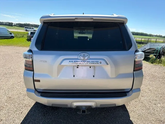 Toyota 4Runner 2014 photo 4