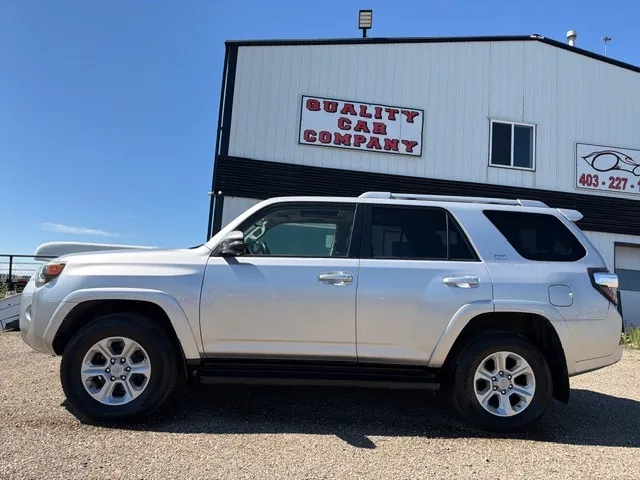 Toyota 4Runner 2014 photo 2